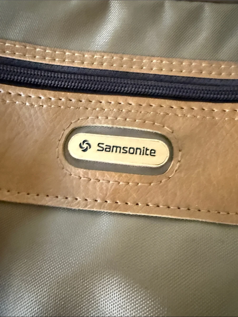 Samsonite Vintage Brown/Tan Crossbody Messenger Bag